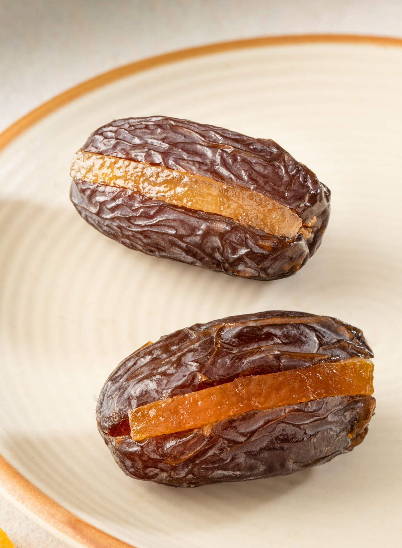 Medjoul Dates with Peels Stuffing
