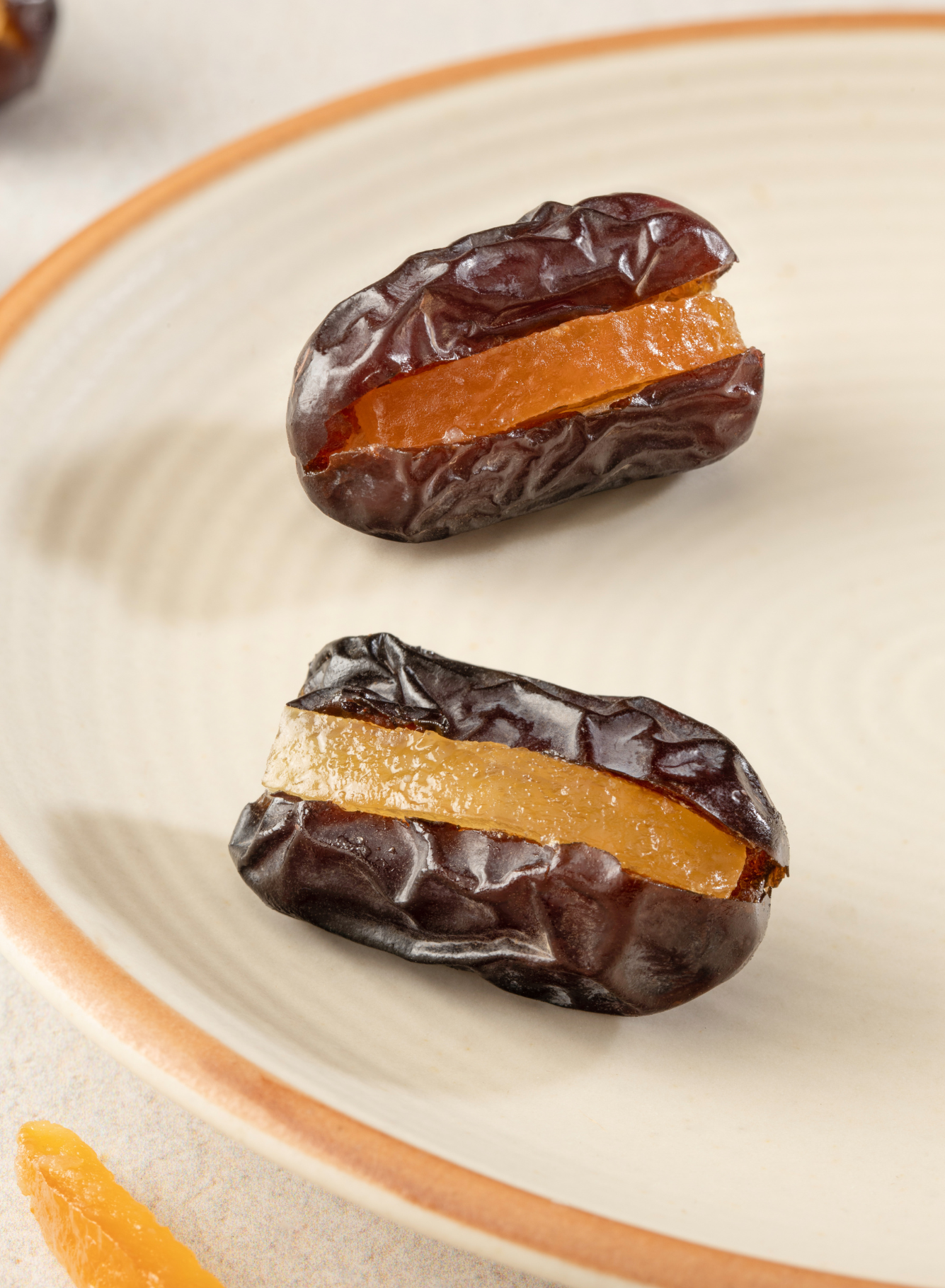 Safawi Dates with Peels Stuffing