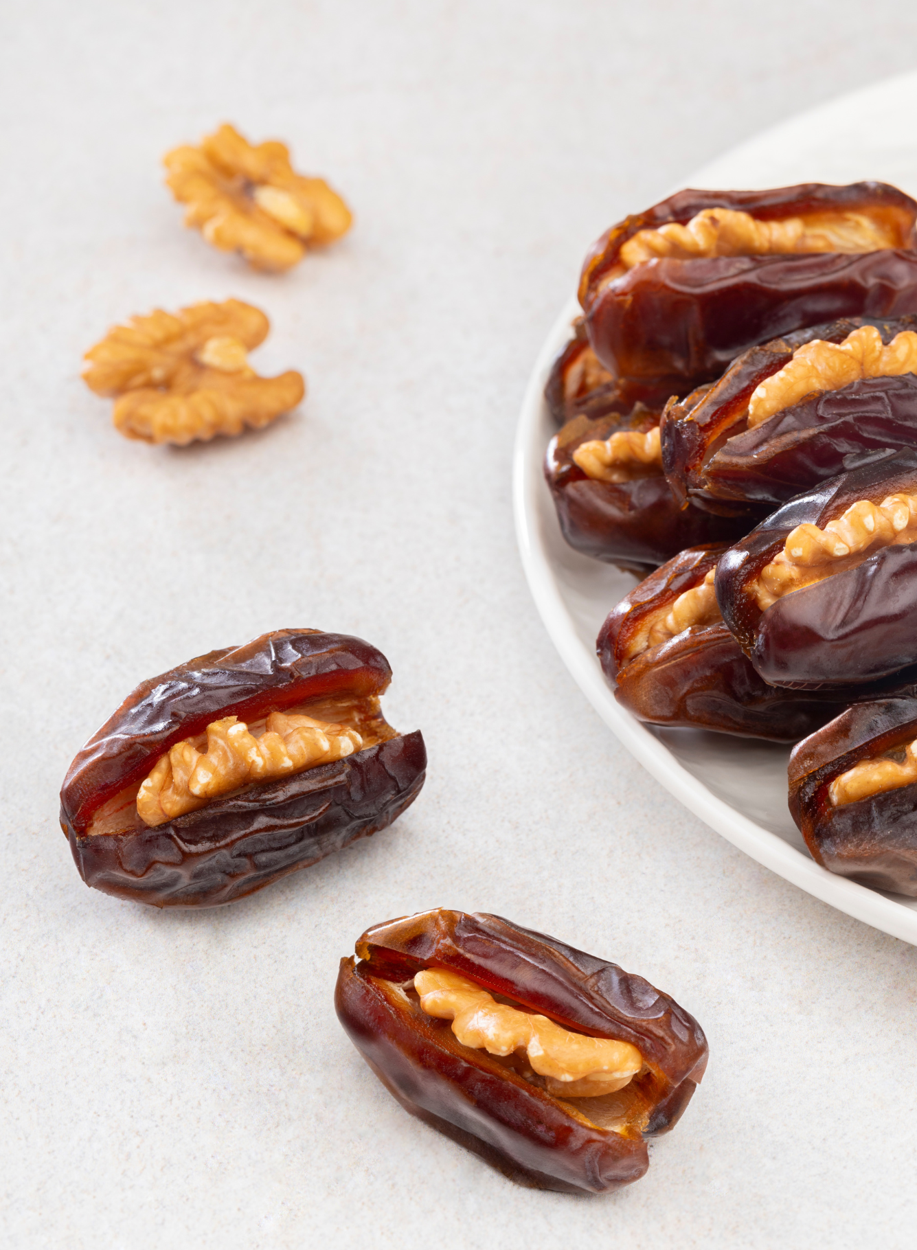 Khidri Dates with Full Nuts Stuffing
