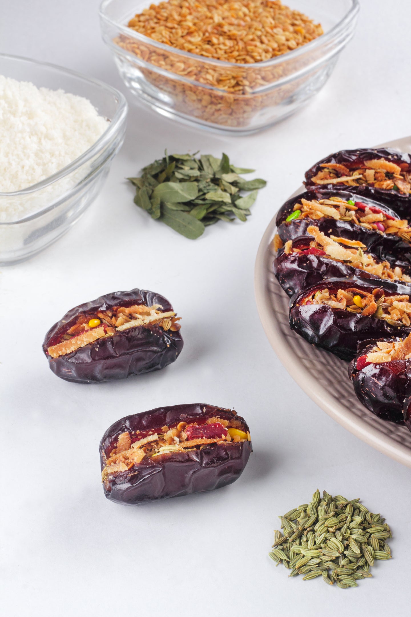 Safawi Dates with Meetha Paan